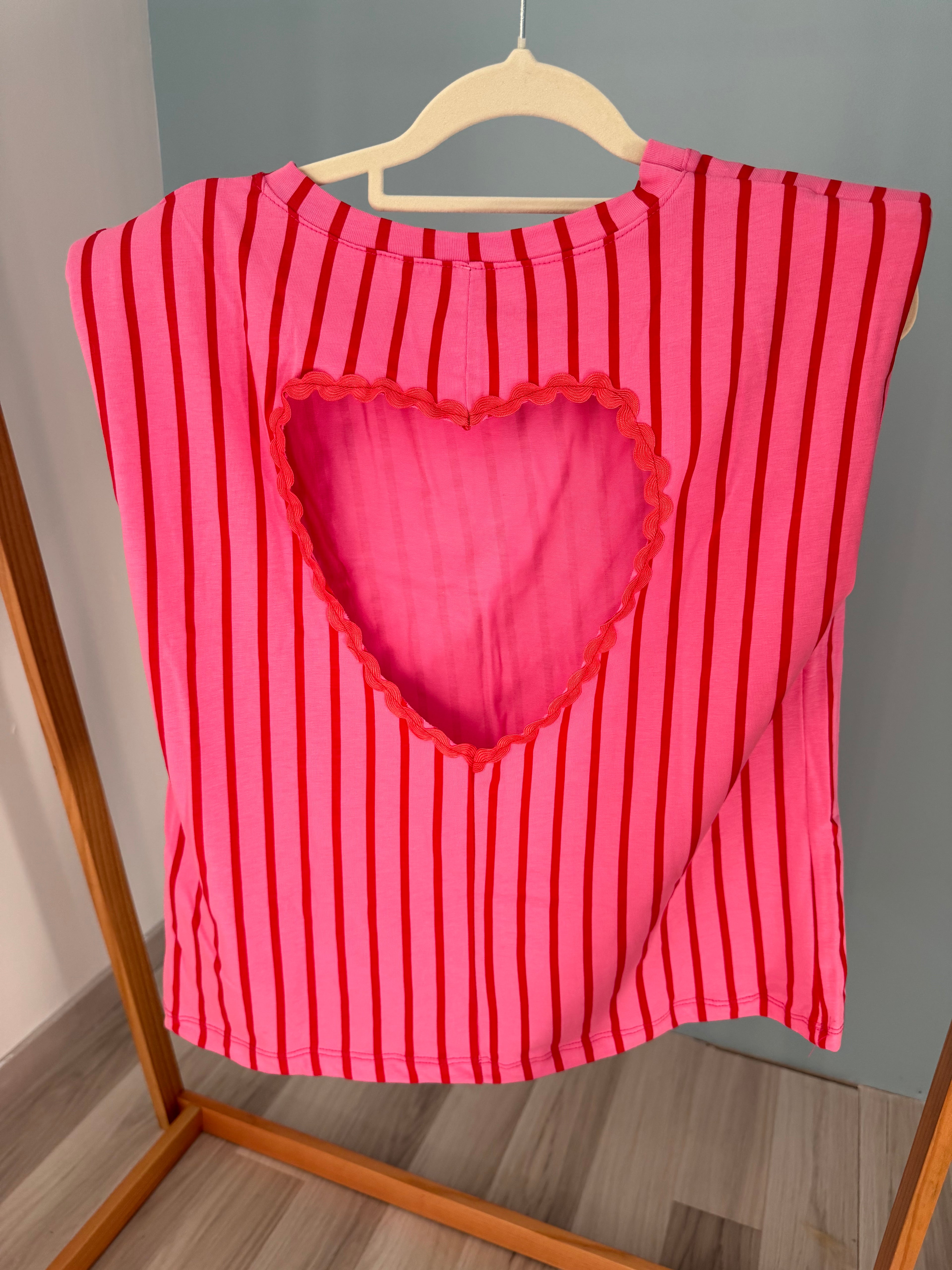 Top cœur rose